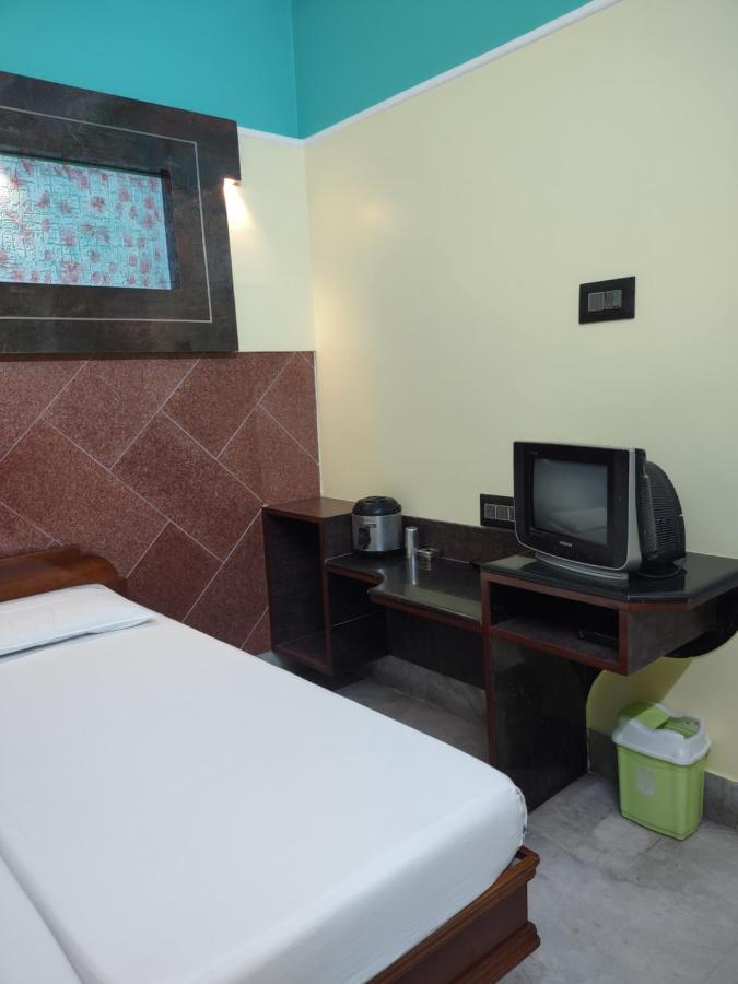 Krishna Lodge Tiruchirappalli Δωμάτιο φωτογραφία
