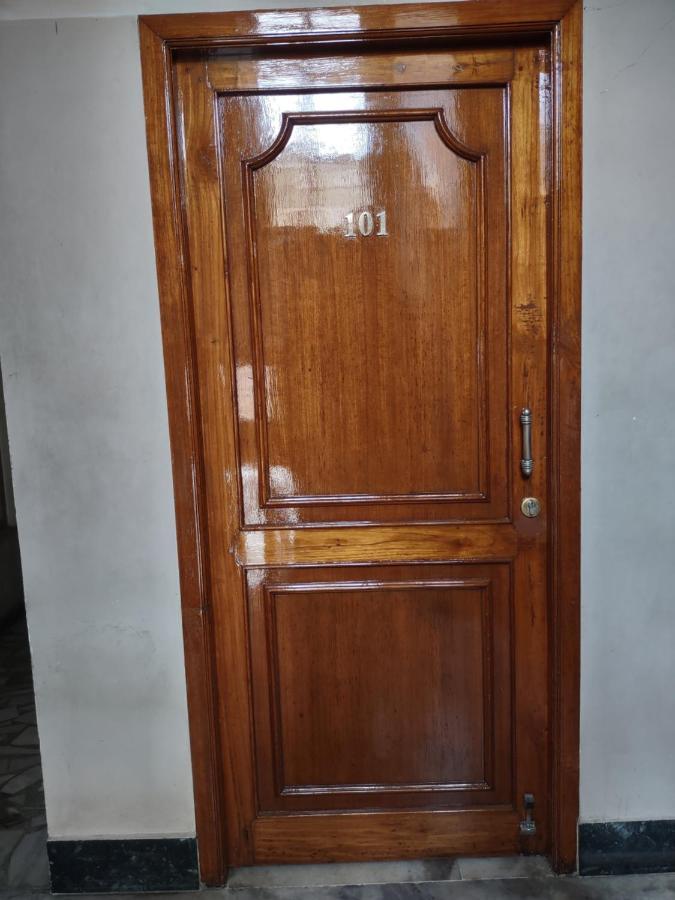Krishna Lodge Tiruchirappalli Εξωτερικό φωτογραφία