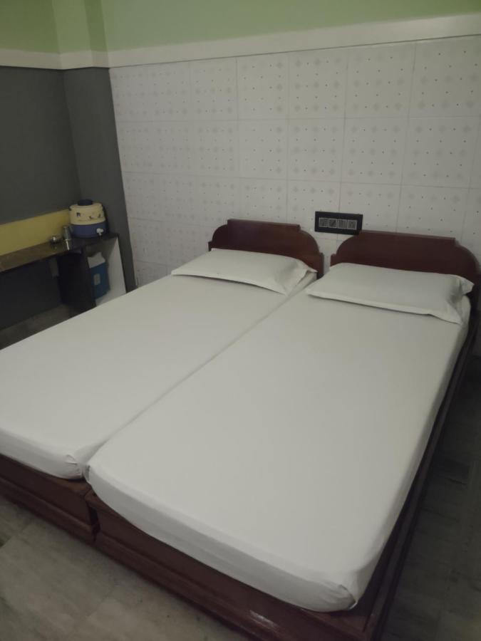 Krishna Lodge Tiruchirappalli Εξωτερικό φωτογραφία