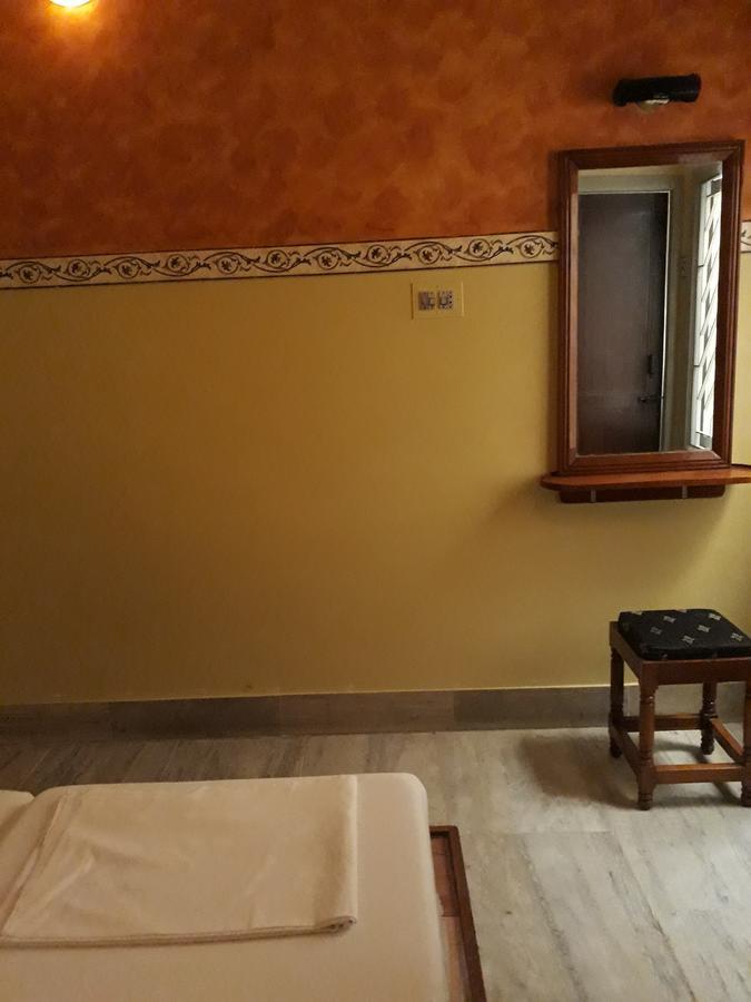 Krishna Lodge Tiruchirappalli Εξωτερικό φωτογραφία