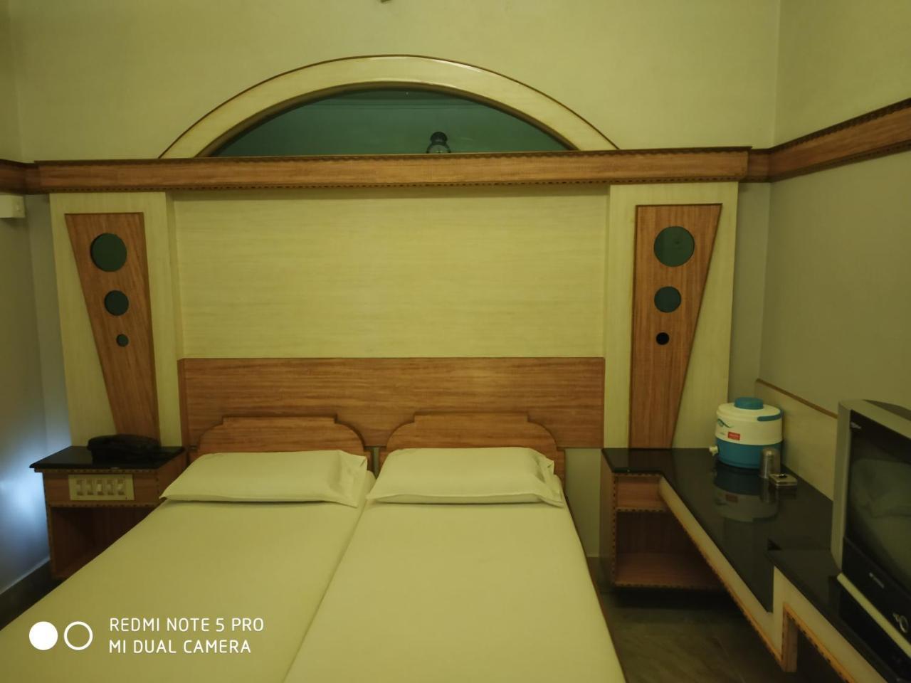 Krishna Lodge Tiruchirappalli Εξωτερικό φωτογραφία