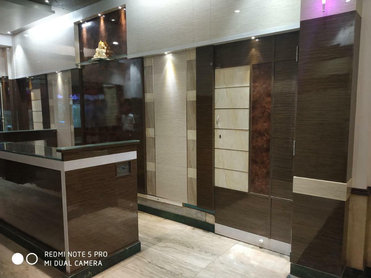Krishna Lodge Tiruchirappalli Εξωτερικό φωτογραφία