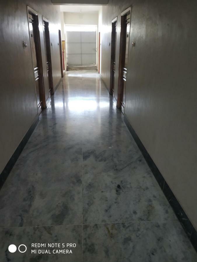 Krishna Lodge Tiruchirappalli Εξωτερικό φωτογραφία