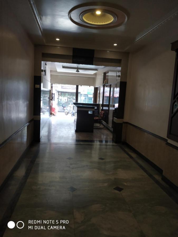 Krishna Lodge Tiruchirappalli Εξωτερικό φωτογραφία